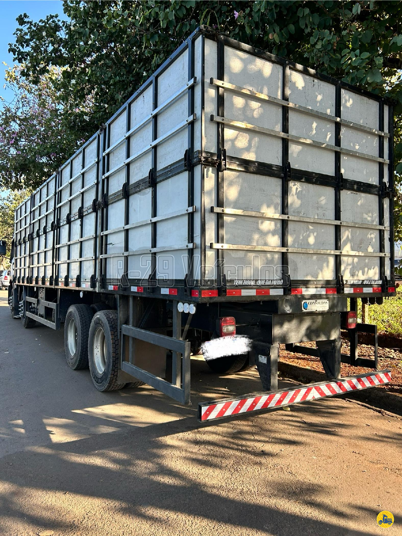 CARROCERIA SOBRE CHASSI  BITRUCK GRANELEIRA R29 Caminhões IRACEMAPOLIS SÃO PAULO SP